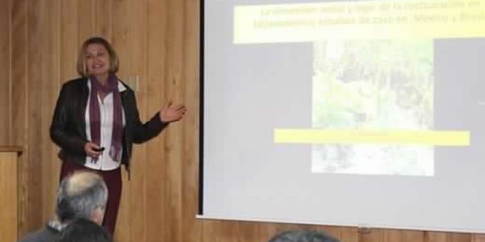 Investigadora brasileña dictó curso de restauración de ecosistemas forestales